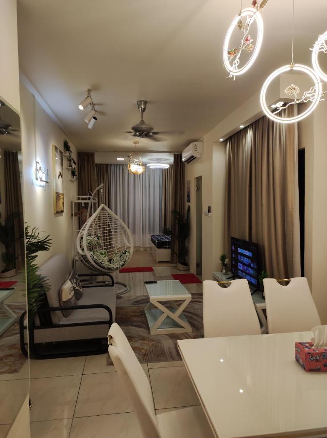 Thirteen Residence Tr06 @ Itcc Manhattan Suites Kota Kinabalu Exteriör bild