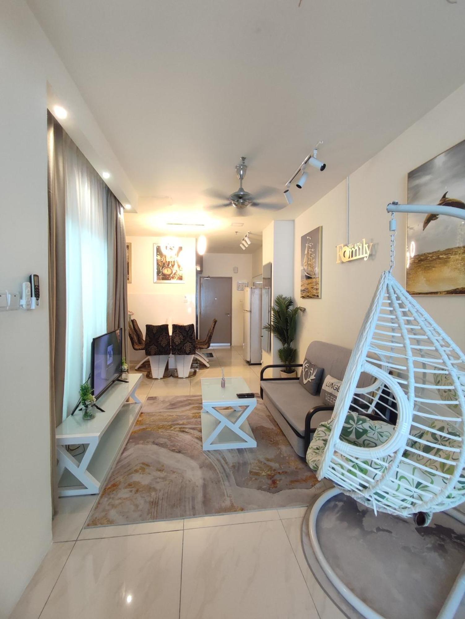 Thirteen Residence Tr06 @ Itcc Manhattan Suites Kota Kinabalu Rum bild
